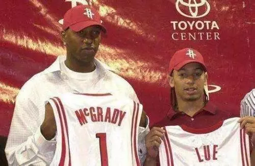 英超焦点战：利物浦主场迎战阿森纳,（英超重磅对决：利物浦主场PK阿森纳）