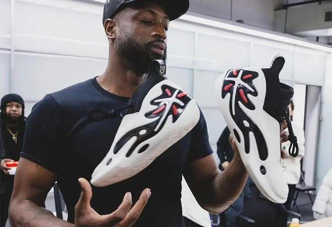 IFFHS最佳组织核心：维蒂尼亚力压佩德里、亚马尔当选（IFFHS年度组织核心出炉：维蒂尼亚击败佩德里与亚马尔夺魁）