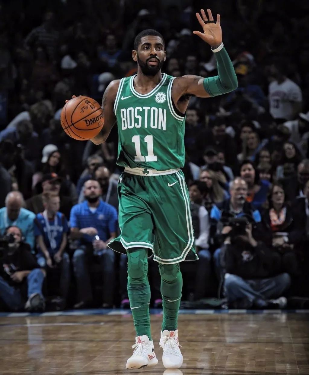 卡尔：我从凯恩、基米希等队友身上学到很多东西（卡尔：向凯恩、基米希等队友学到了许多）