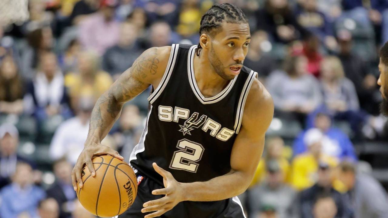 青训球员获得首发机会，表现不俗（青训小将首发登场，发挥亮眼）