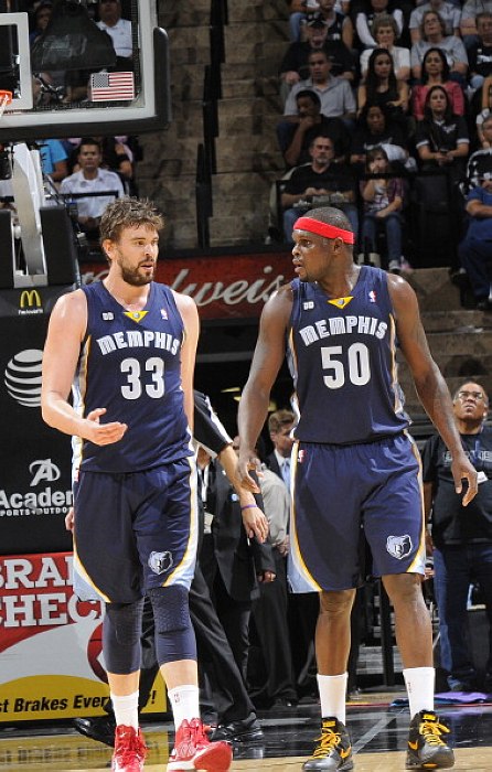 罗体：卢卡库本周末可能归队，预计意超杯半决赛踢米兰时复出（罗体报道：卢卡库周末有望归队，预计意超杯半决赛对阵米兰时复出）