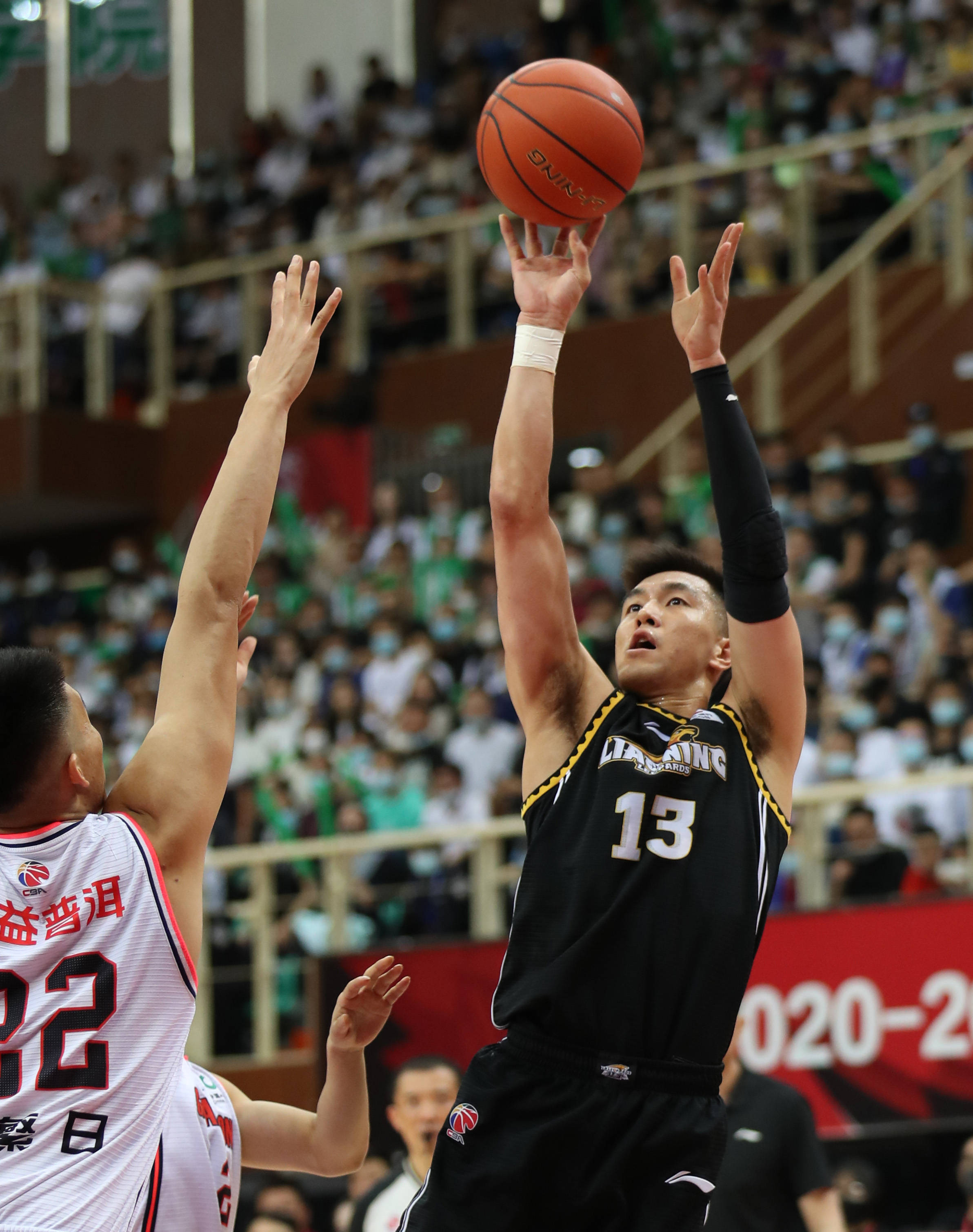 领袖气质，一眼就能看出来（领导风范，一眼可辨）