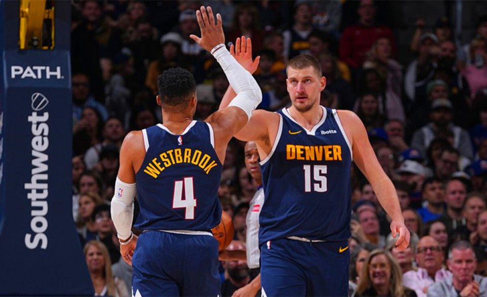 拜仁发布赛前预热海报：阿芳、杰克逊出镜（拜仁赛前海报出炉：阿芳、杰克逊亮相）