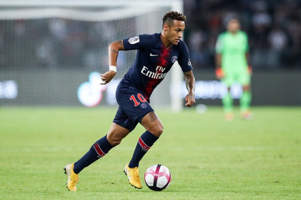 官方：本-戴维斯等3人因伤退出威尔士队大名单（威尔士队官宣：本-戴维斯与另外两人因伤无缘本期名单）