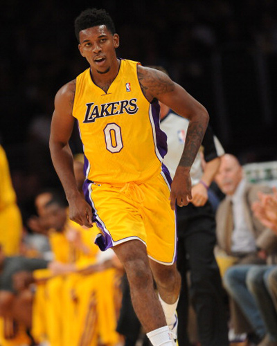 皇马vs塞尔塔首发：姆巴佩、维尼修斯领衔！居莱尔、阿隆索在列（皇马战塞尔塔首发出炉：姆巴佩、维尼修斯领衔，居莱尔、阿隆索入选）